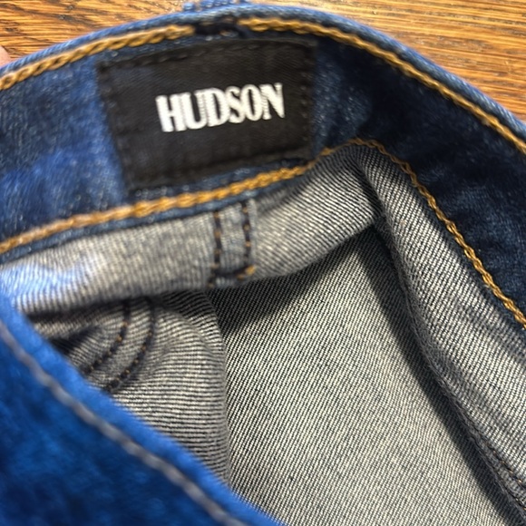 Hudson high rise Zoeey deep cuff straight crop jean size 31 - Picture 3 of 4